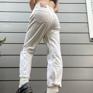 authentic all white levi 501 jeans (high rise)